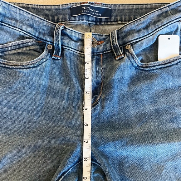 Tommy Bahama Straight Leg Mid Rise Jeans - Size 6 - Picture 6 of 11